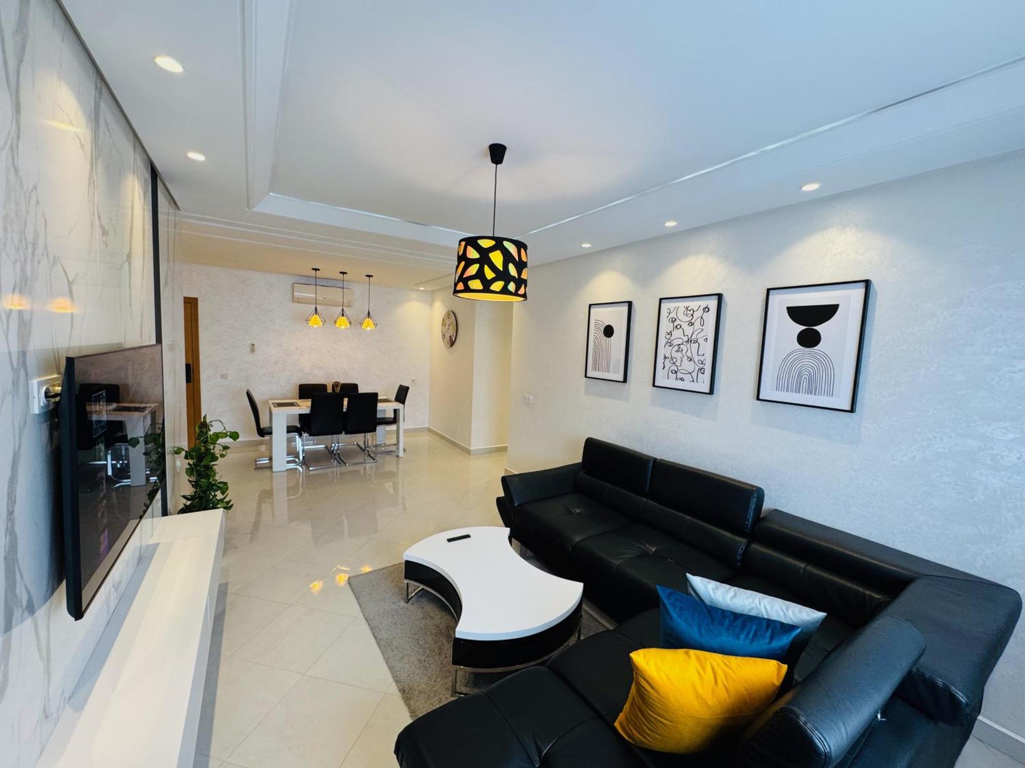 Modern Apartment In The Heart Of Tangier Exterior photo