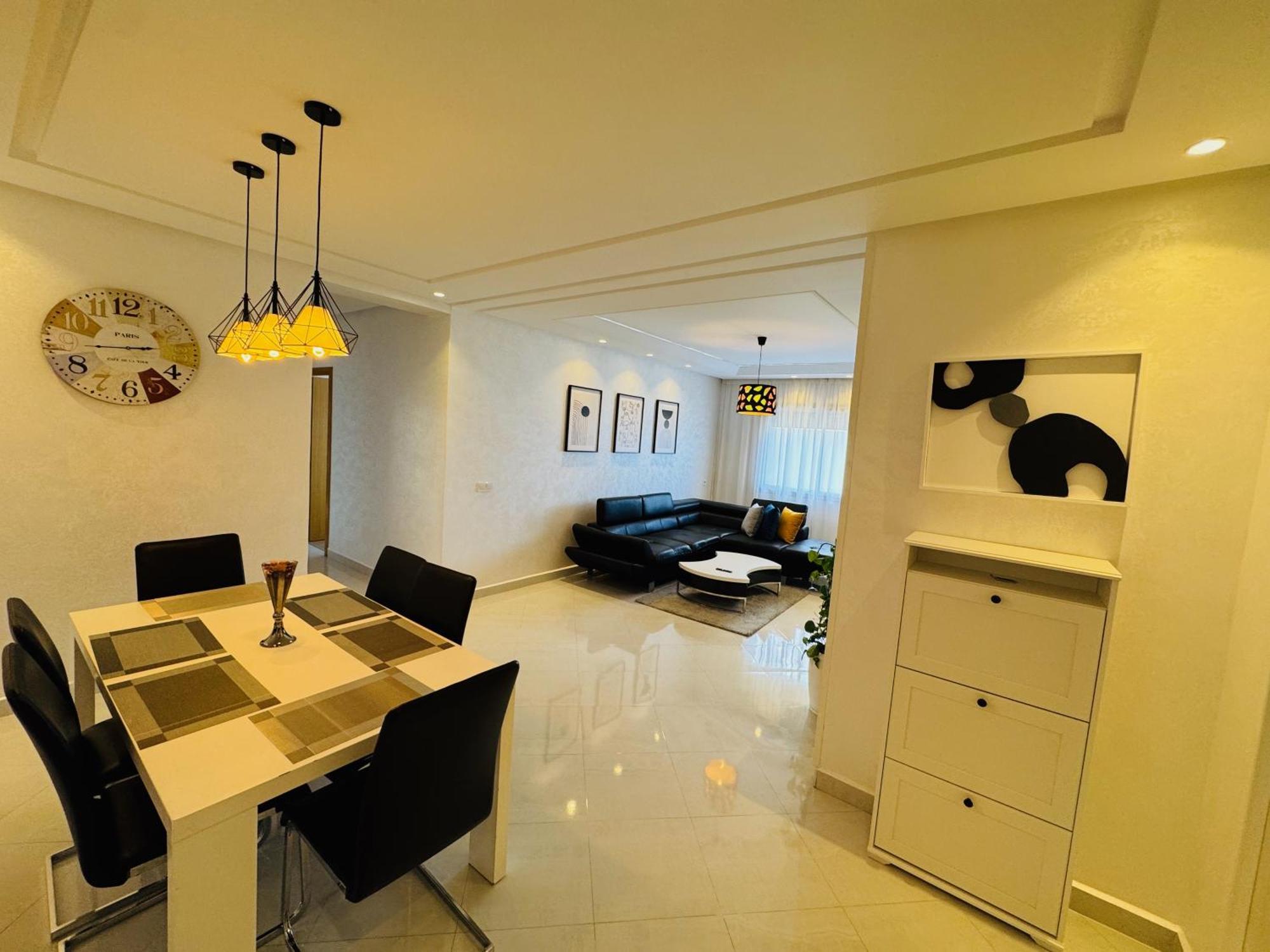 Modern Apartment In The Heart Of Tangier Exterior photo